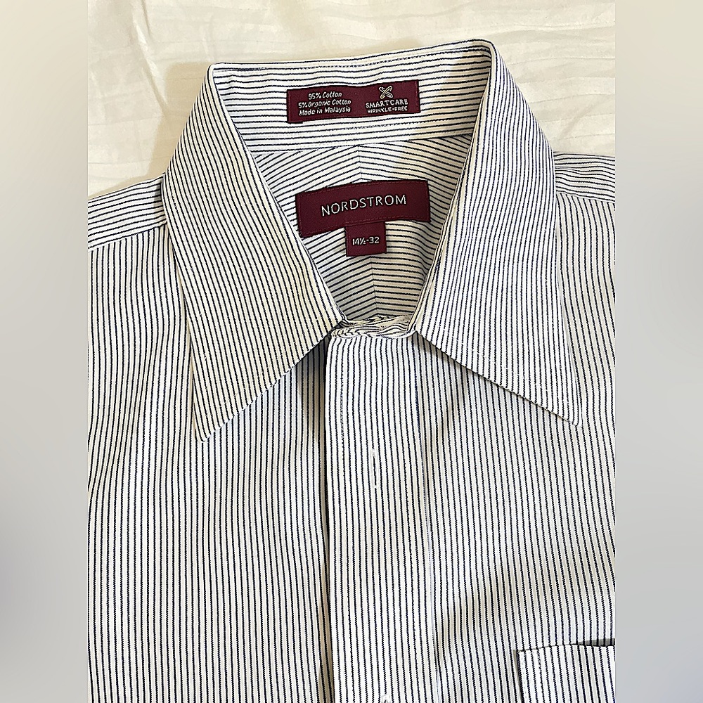 Nordstrom Navy Banker Stripe 14.5x32 SmartCare
